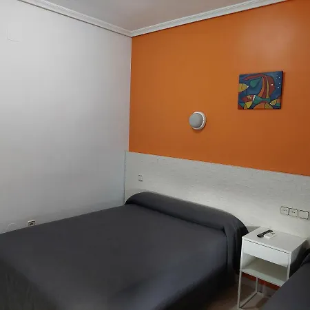 Cervantes Hotel *